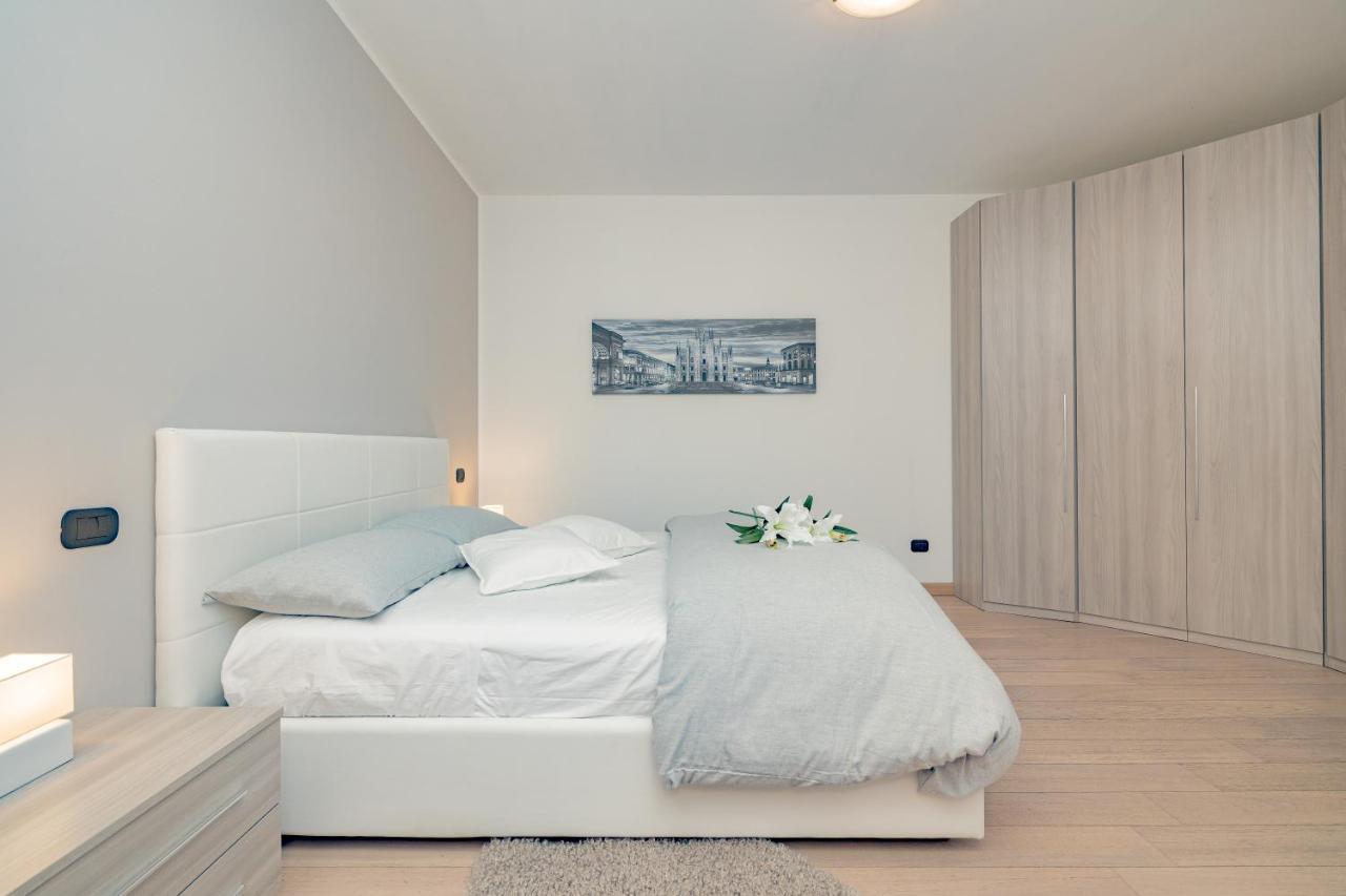 אסאגו Milan Forum Camelia Guesthouse מראה חיצוני תמונה